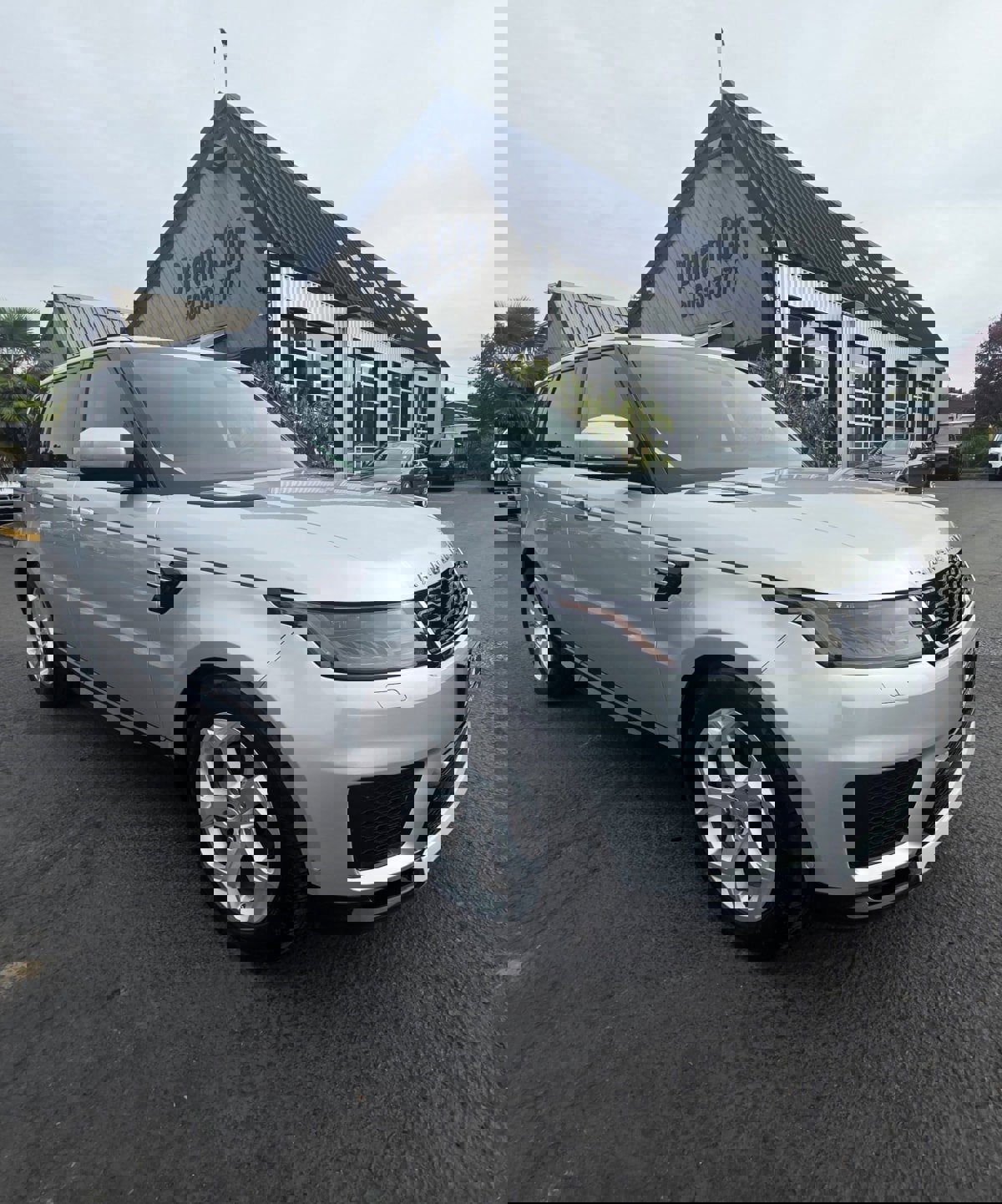 Used 2019 Land Rover Range Rover Sport HSE image 6