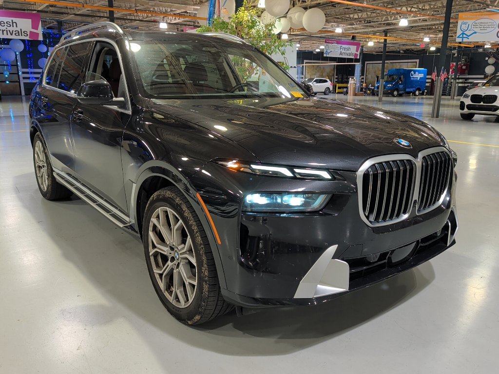 Used 2023 BMW X7 xDrive40i w/ Executive Package AWD/4WD image 6