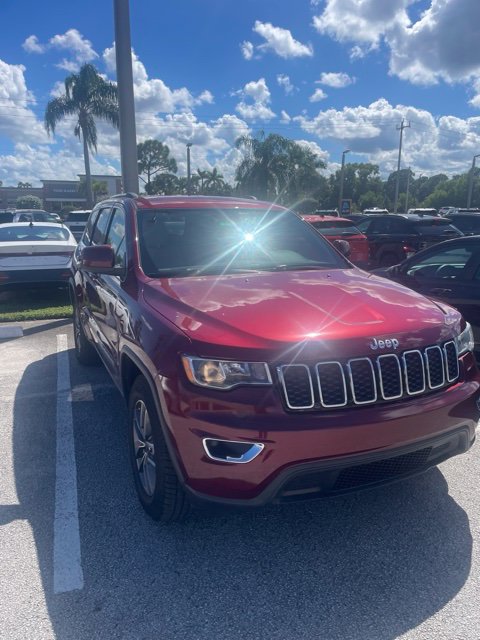 Used 2020 Jeep Grand Cherokee Laredo w/ 18" Wheel & 8.4" Radio Group RWD image 1