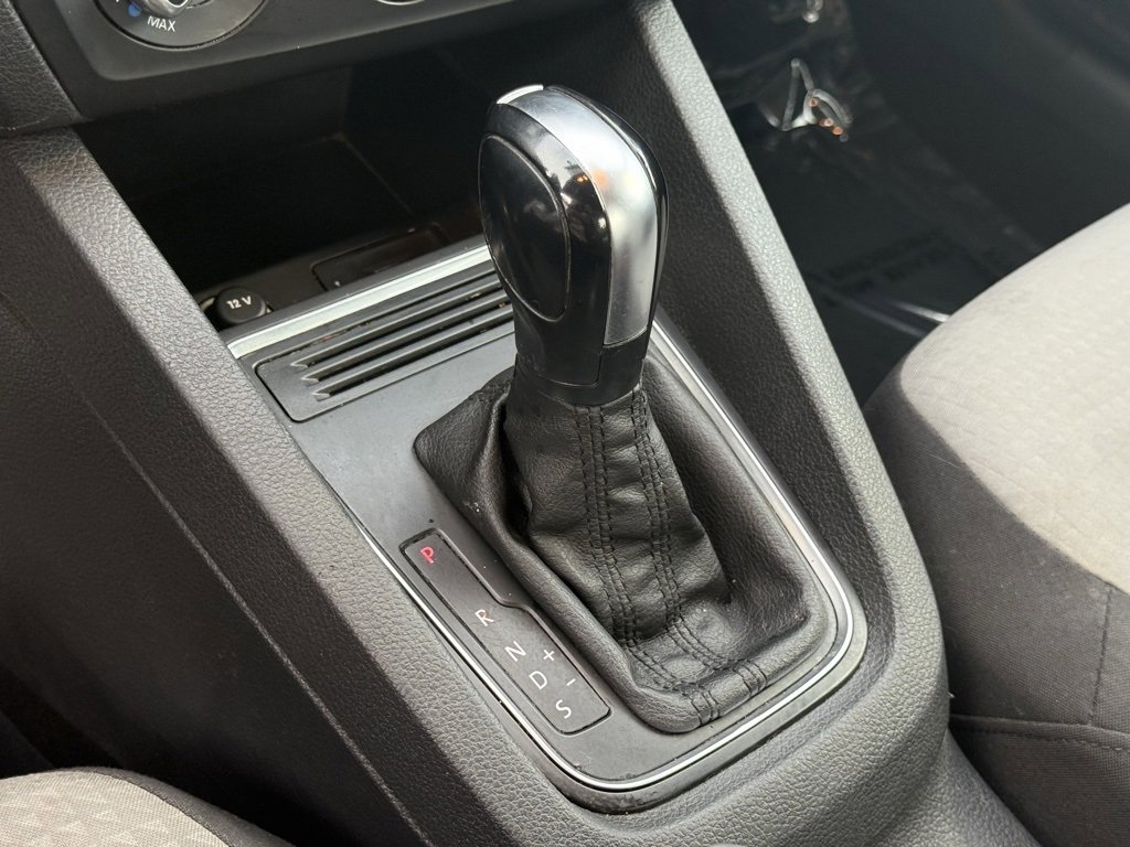 Used 2017 Volkswagen Jetta S image 19