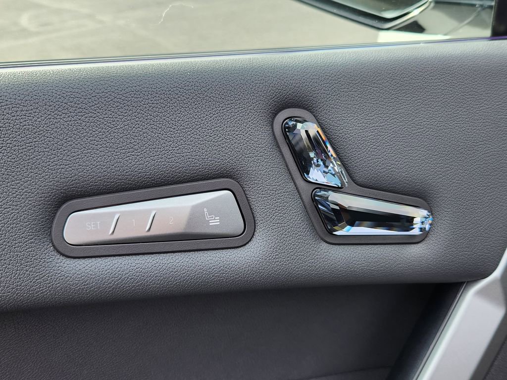 Certified 2025 BMW iX M60 image 45