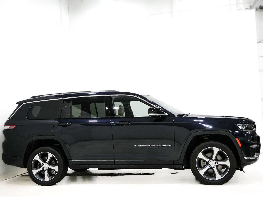 Used 2023 Jeep Grand Cherokee L Limited w/ Luxury Tech Group II AWD/4WD image 5