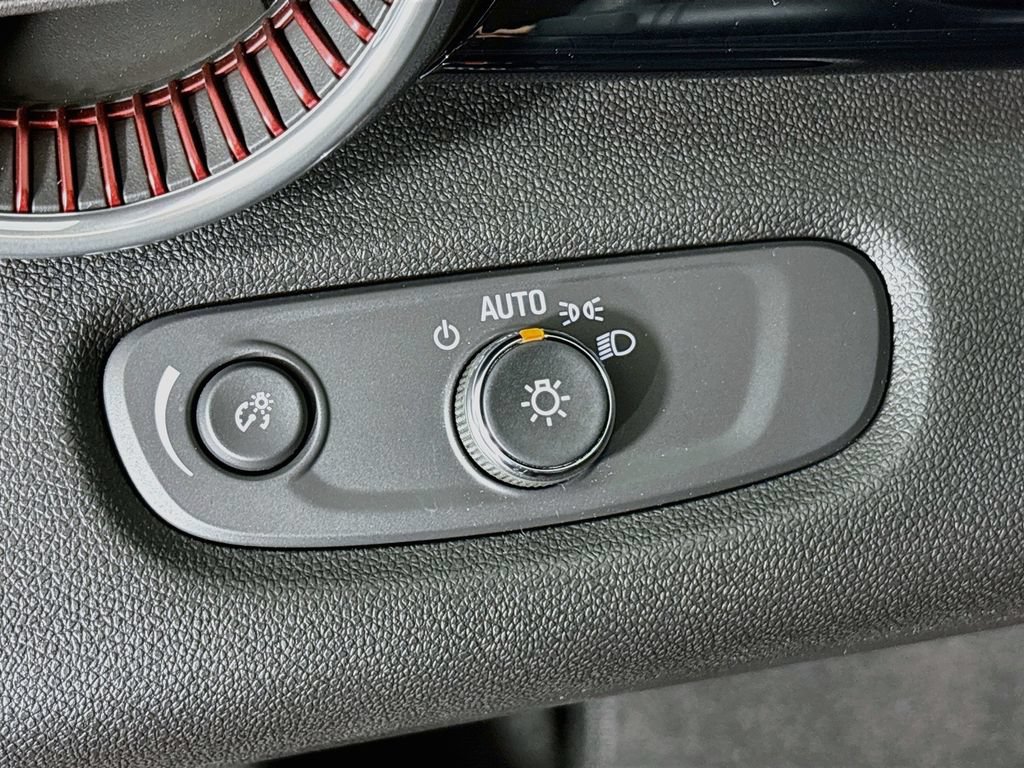 New 2026 Chevrolet Trax RS w/ Driver Confidence Package FWD image 10