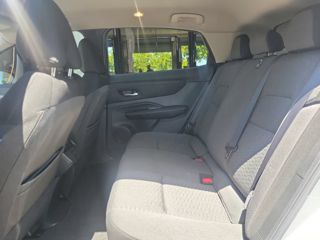 Used 2023 Nissan Ariya FWD image 11