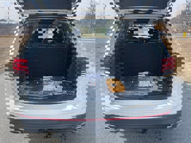 New 2026 Volkswagen Atlas SE image 7