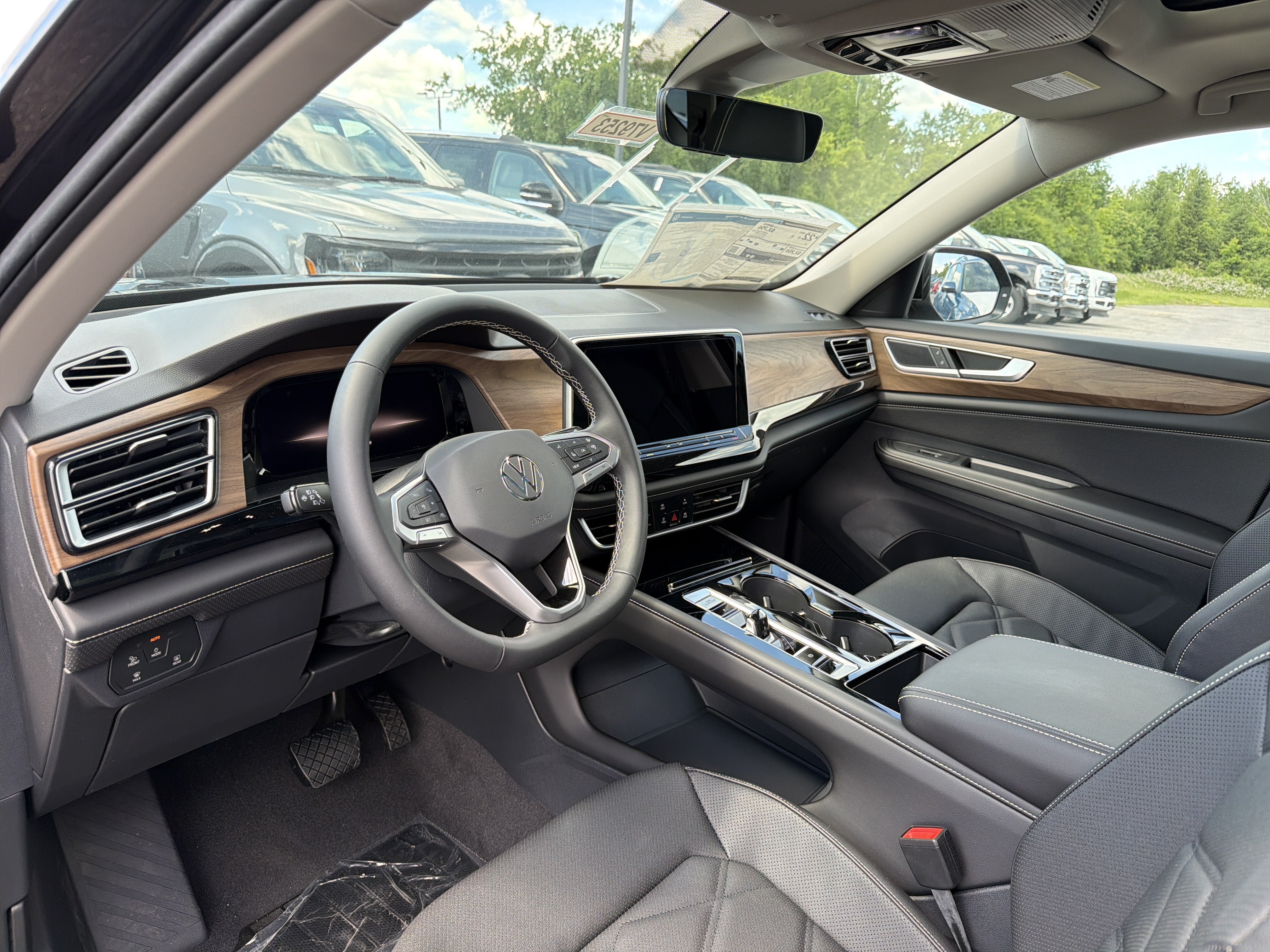 New 2026 Volkswagen Atlas SE AWD/4WD image 8