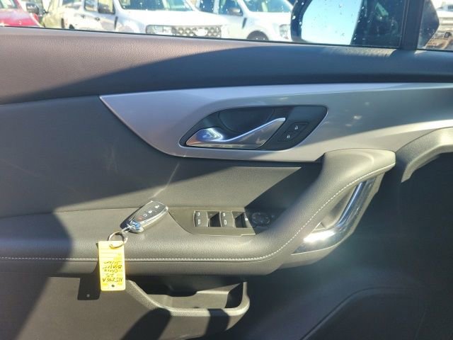 Used 2025 Chevrolet Blazer LT w/ Midnight/Sport Edition image 15