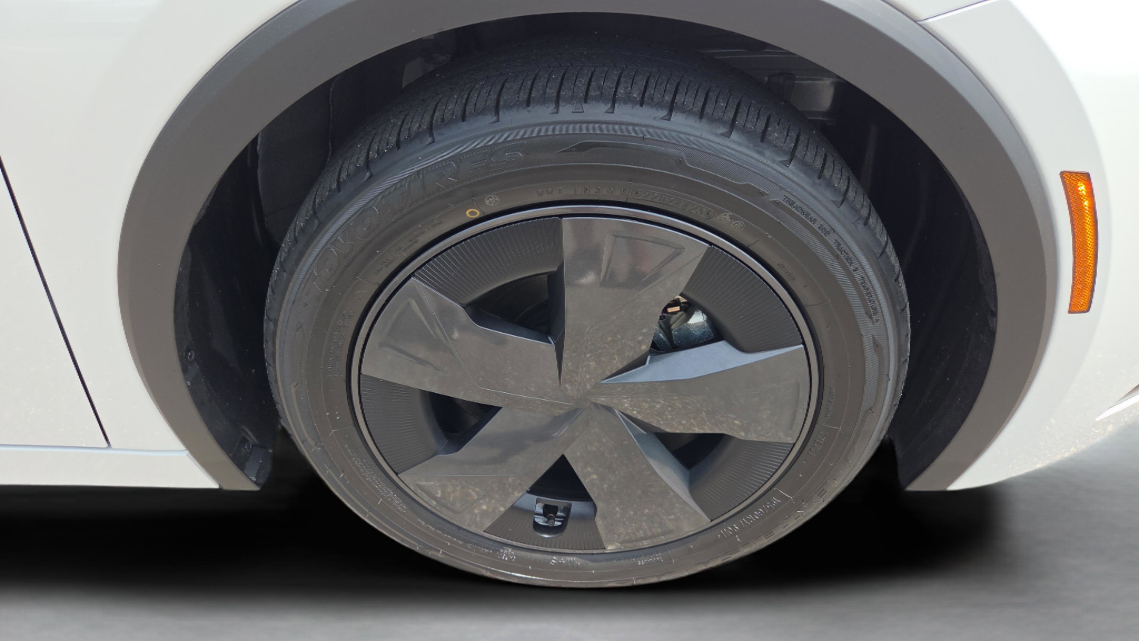 Certified 2026 Toyota Prius LE image 32