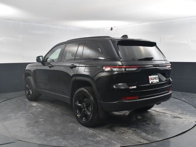 New 2025 Jeep Grand Cherokee Limited w/ Black Appearance Package image 7