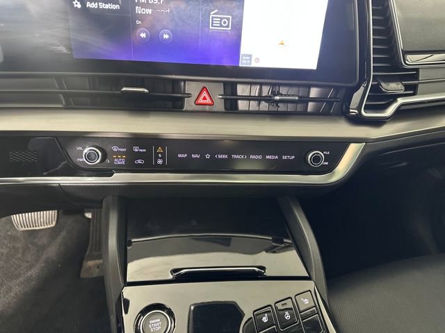 Used 2023 Kia Sportage EX w/ EX Premium Package image 24