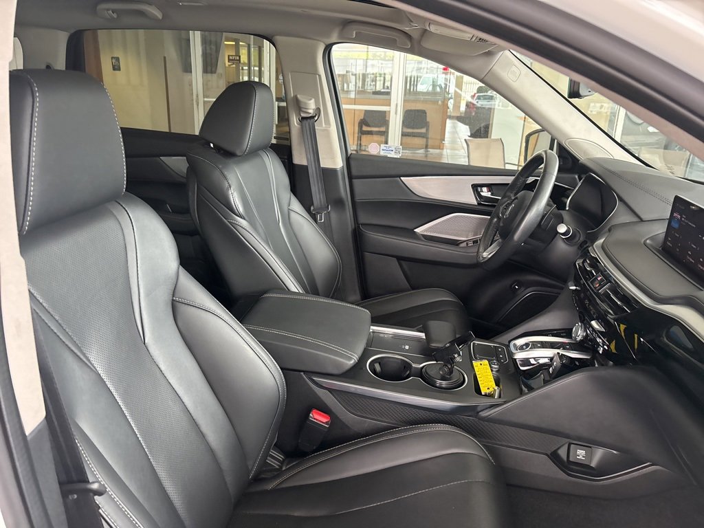 Used 2024 Acura MDX SH-AWD w/ Technology Package image 35