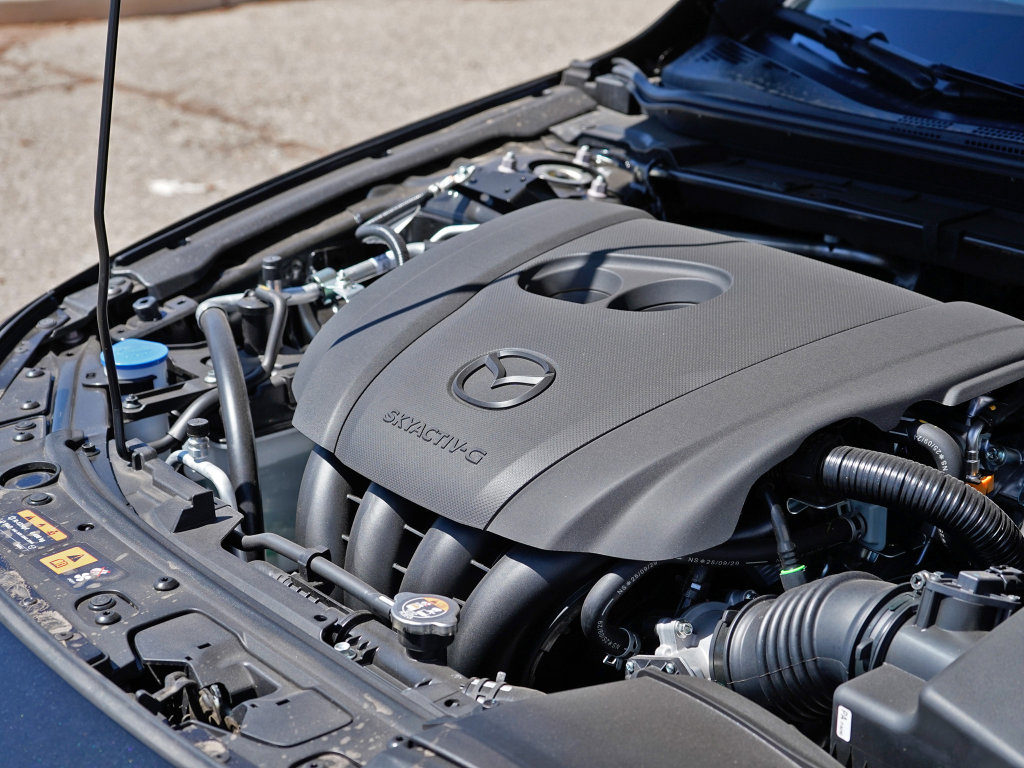 New 2026 MAZDA MAZDA3 2.5 S Hatchback w/ Premium Pkg FWD image 4