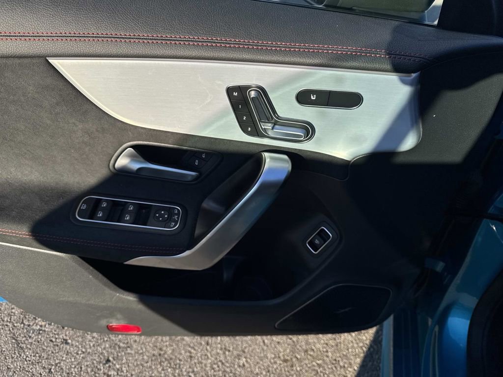 Certified 2025 Mercedes-Benz CLA 250 4MATIC image 16