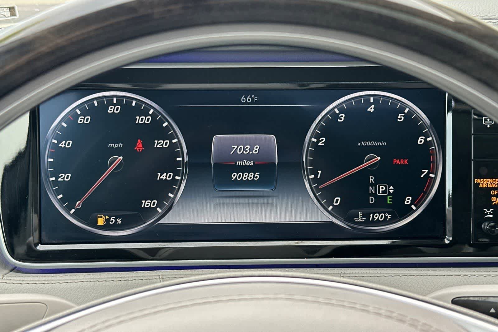 Used 2015 Mercedes-Benz S 550 Sedan image 28