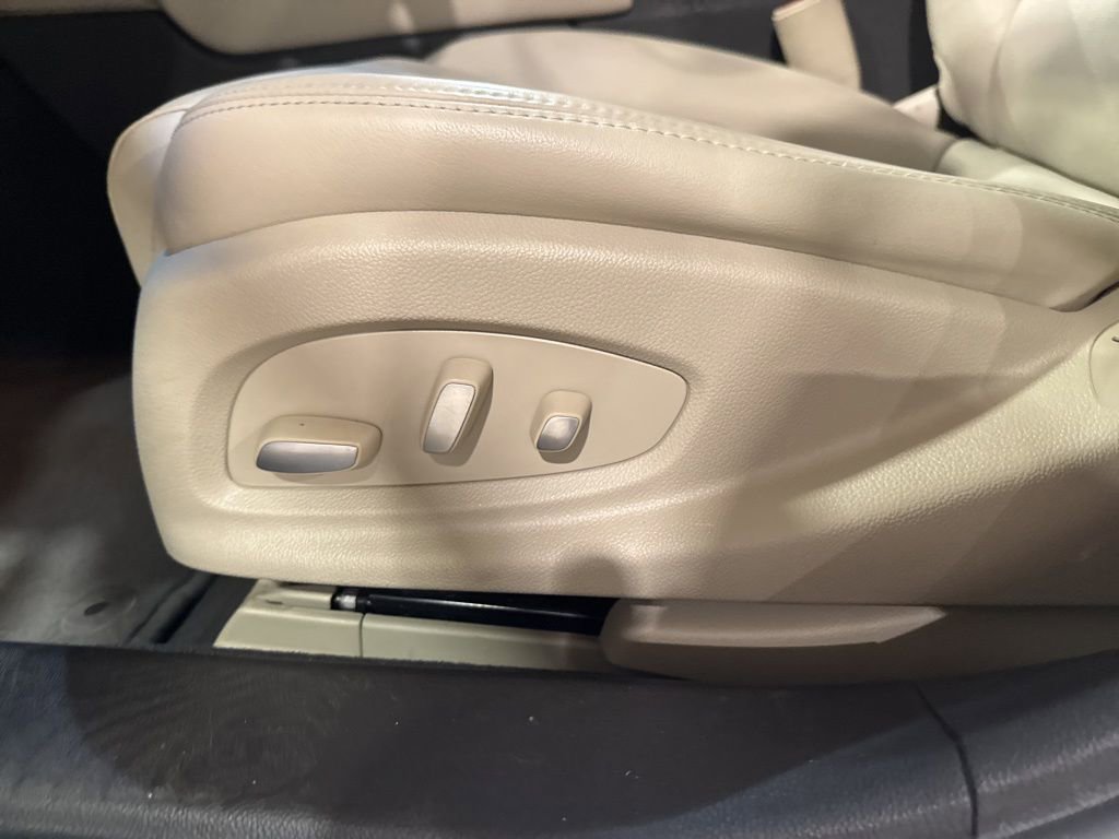 Used 2019 Cadillac XTS Luxury w/ Driver Awareness Package image 19