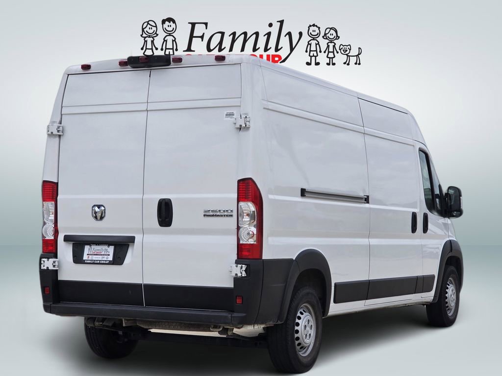 Used 2025 RAM ProMaster 2500 w/ Convenience Group FWD image 4