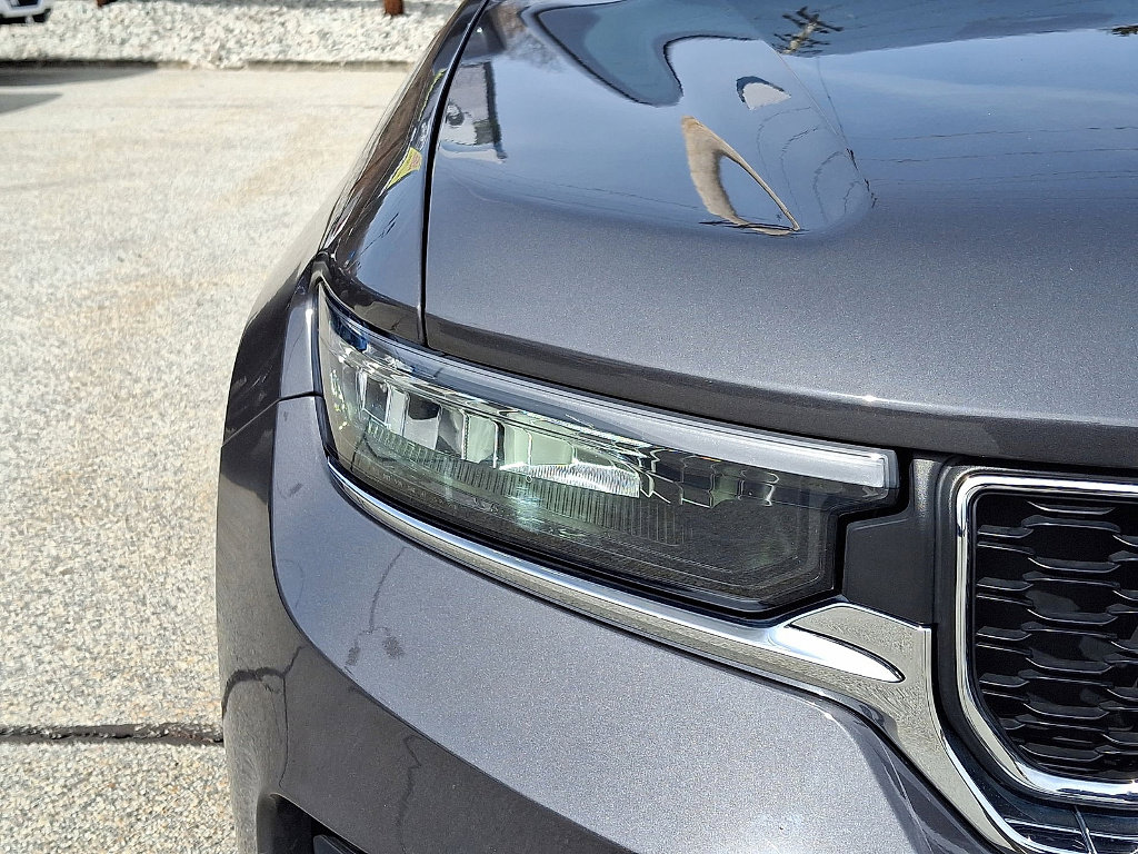 Certified 2023 Jeep Grand Cherokee Laredo w/ Luxury Tech Group I AWD/4WD image 28