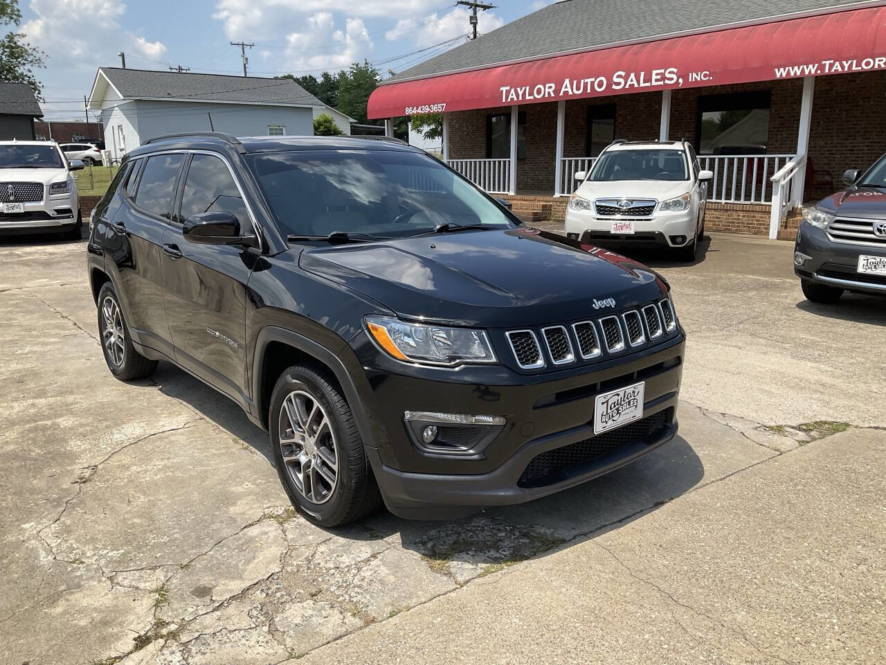 Used 2019 Jeep Compass Latitude w/ Popular Equipment Group image 1