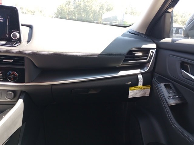 New 2026 Nissan Rogue SV image 17