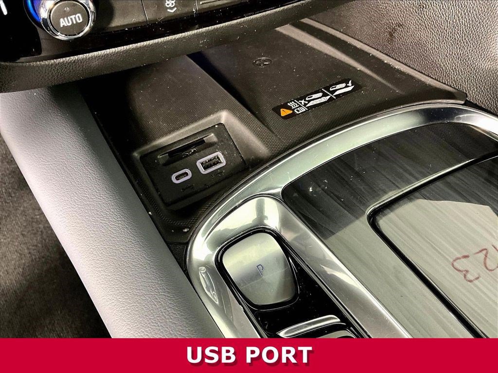 Used 2023 Buick Enclave Essence FWD image 14