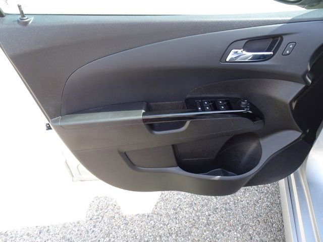 Used 2017 Chevrolet Sonic LT w/ Convenience Package image 13