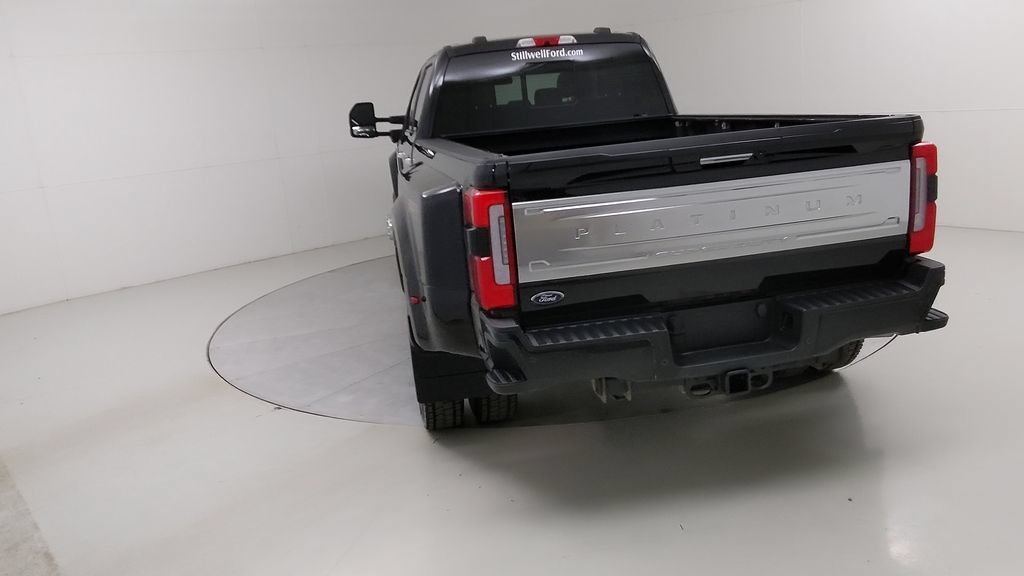 Certified 2024 Ford F450 Platinum w/ FX4 Off-Road Package AWD/4WD image 16