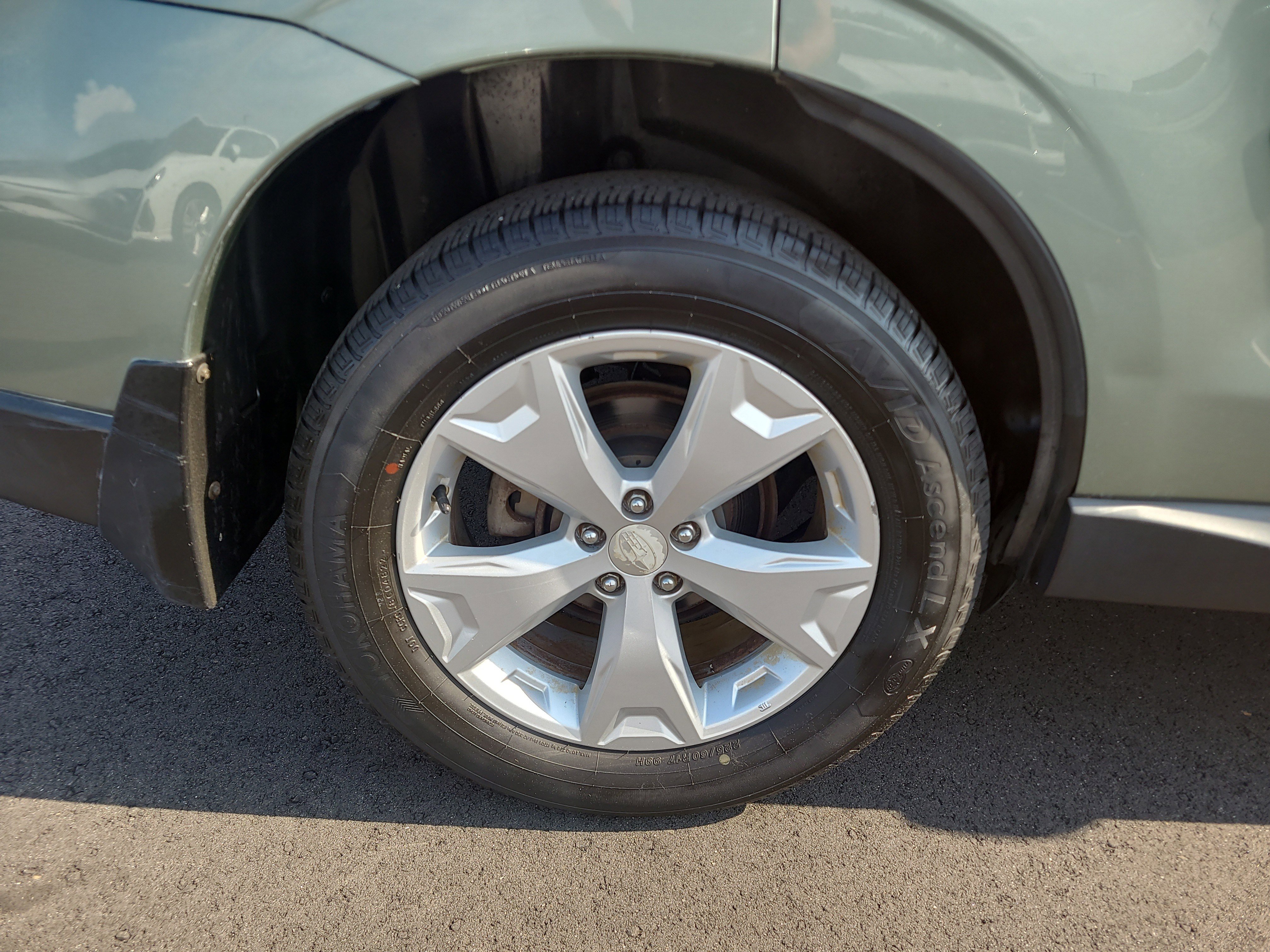 Used 2015 Subaru Forester 2.5i Limited AWD/4WD image 11