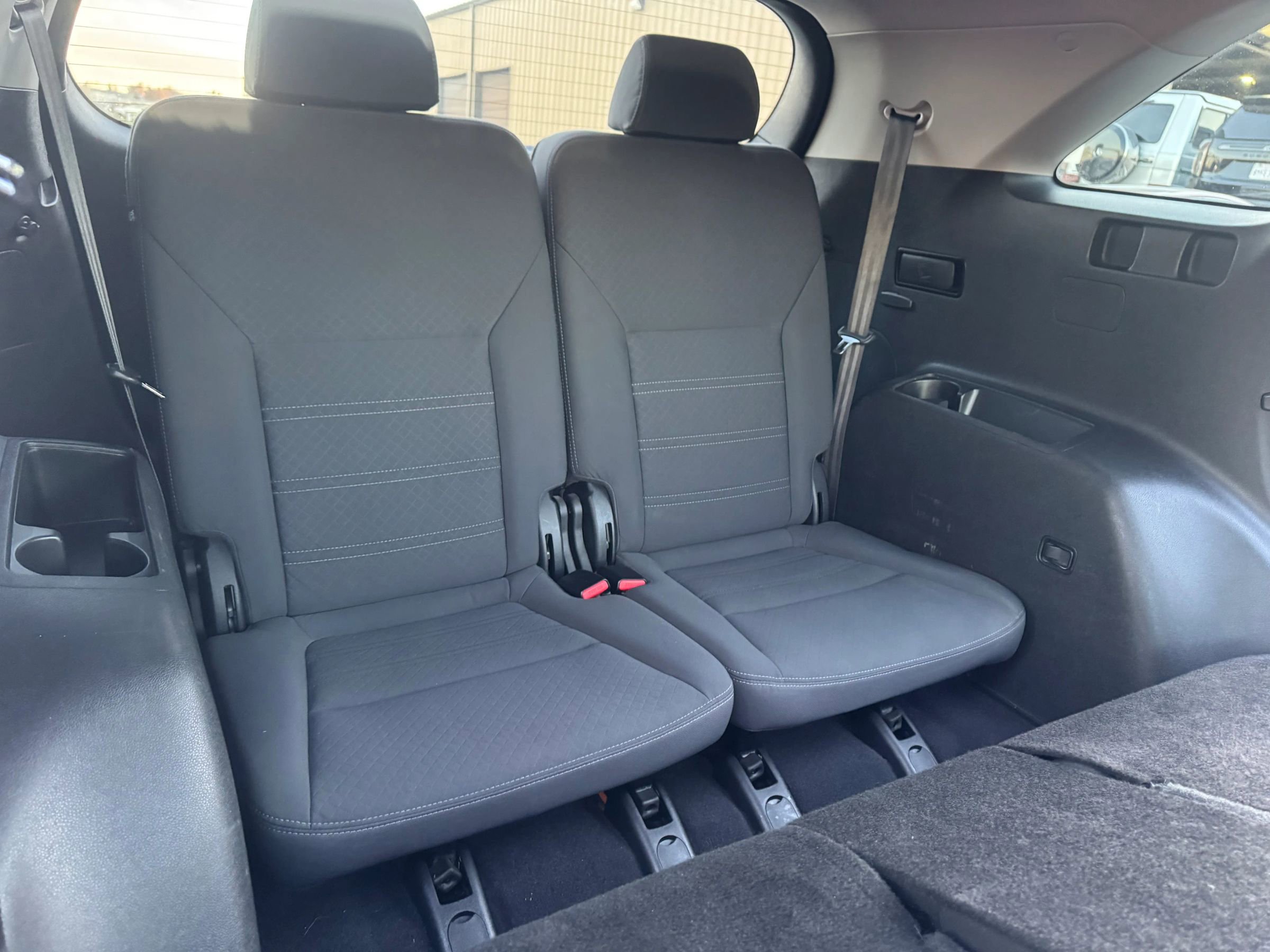 Used 2017 Kia Sorento LX Sport Utility 4D image 27