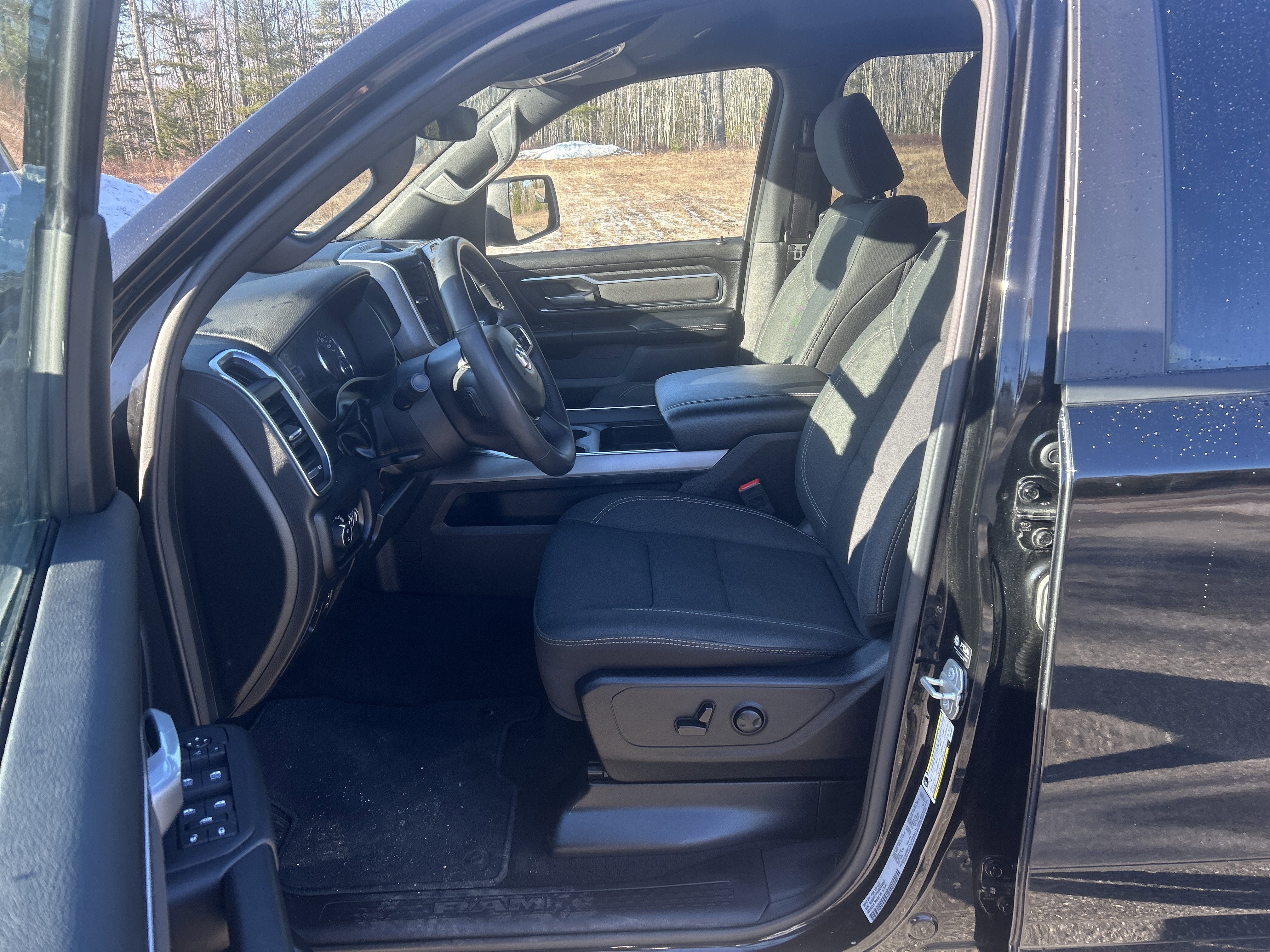 Used 2025 RAM 1500 Big Horn AWD/4WD image 14