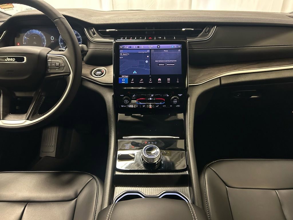 New 2025 Jeep Grand Cherokee Limited w/ Black Appearance Package image 13