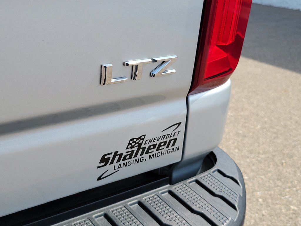 Certified 2022 Chevrolet Silverado 2500 LTZ w/ LTZ Plus Package AWD/4WD image 44
