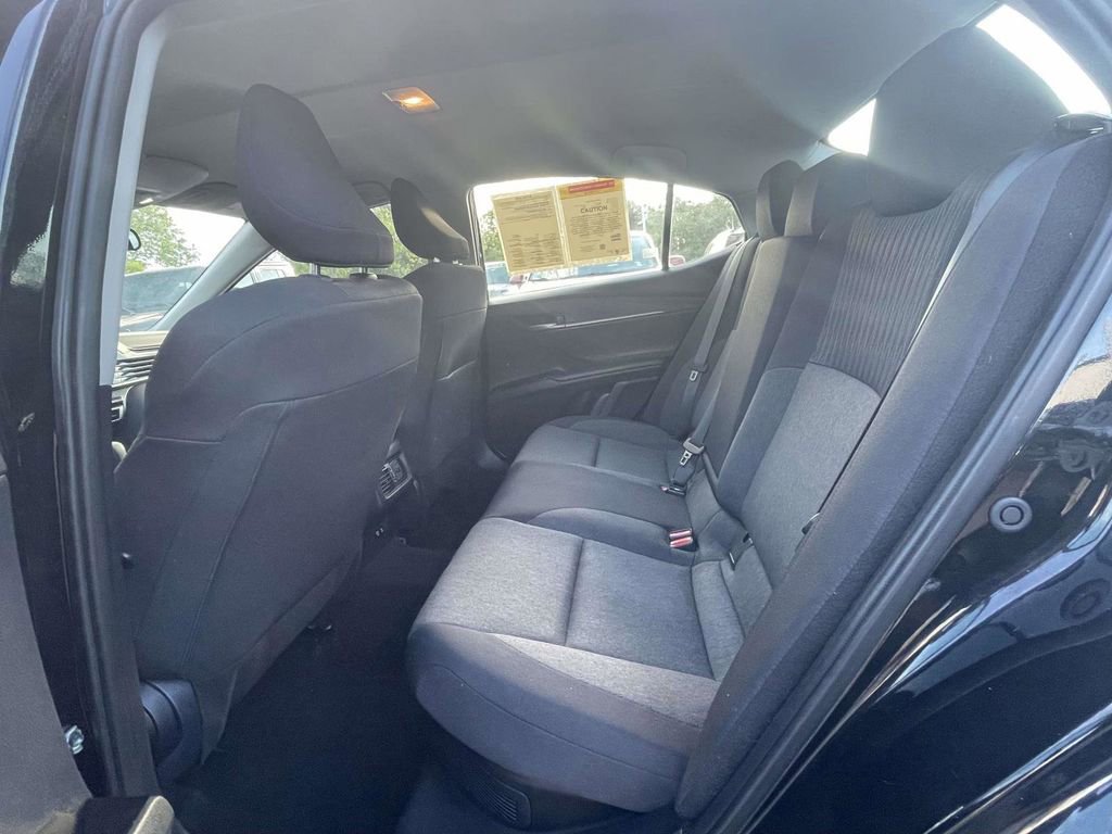 Used 2025 Toyota Camry LE FWD image 12