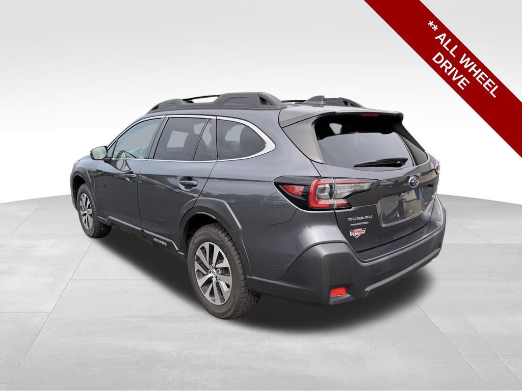 Used 2023 Subaru Outback Premium AWD/4WD image 3