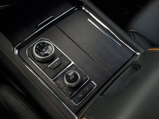 Certified 2024 Ford Expedition Max Platinum image 27