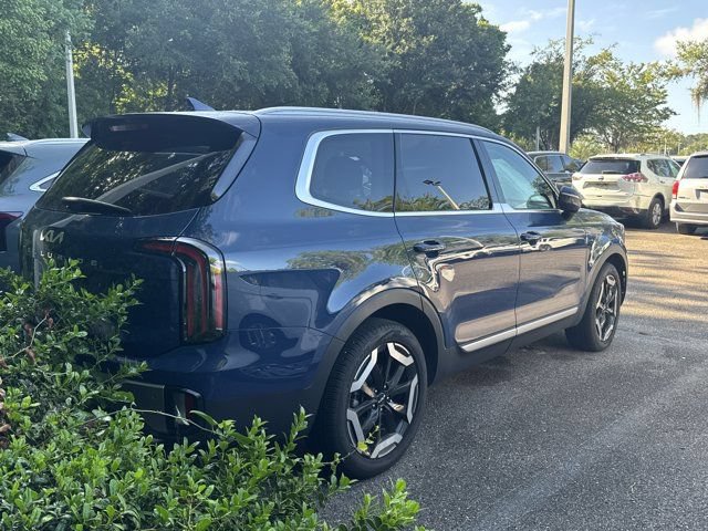 Used 2025 Kia Telluride EX FWD image 5