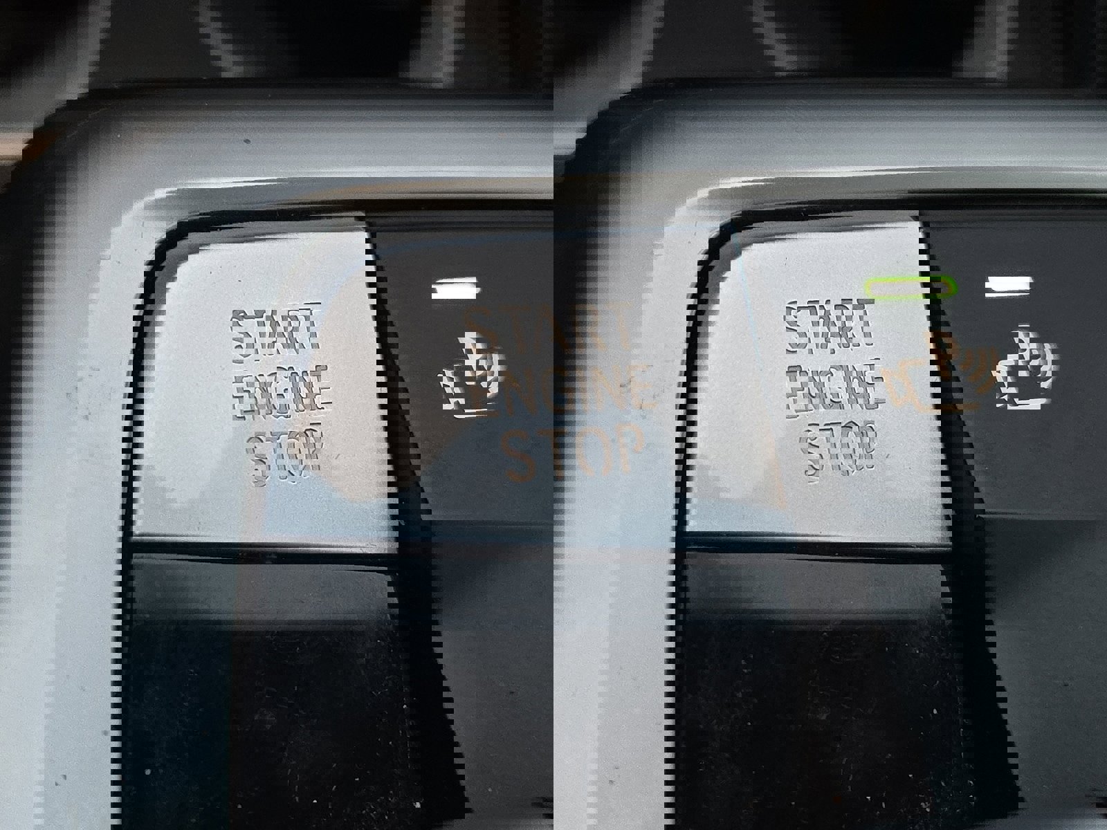 Certified 2025 BMW X1 xDrive28i w/ Technology Package image 24