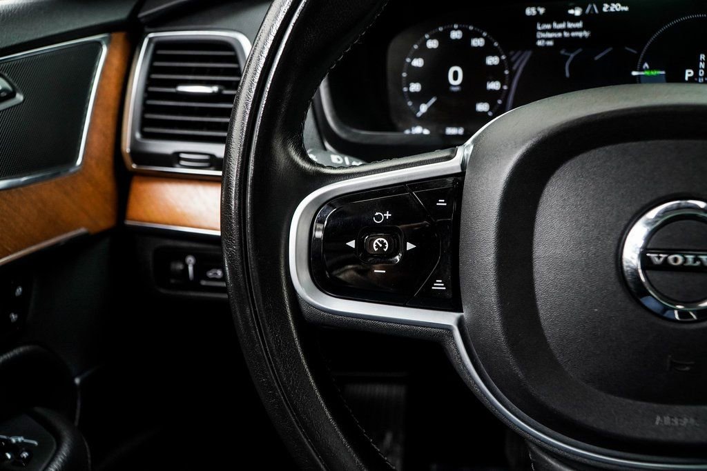 Used 2021 Volvo XC90 T8 Inscription Expression w/ Climate Package image 31
