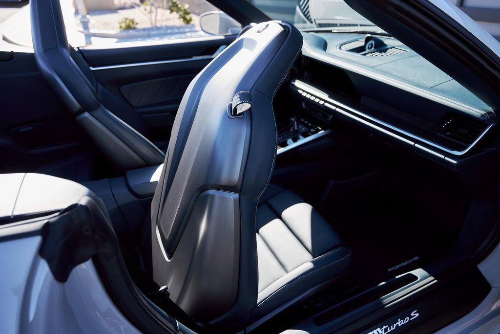 Used 2021 Porsche 911 Turbo S image 40