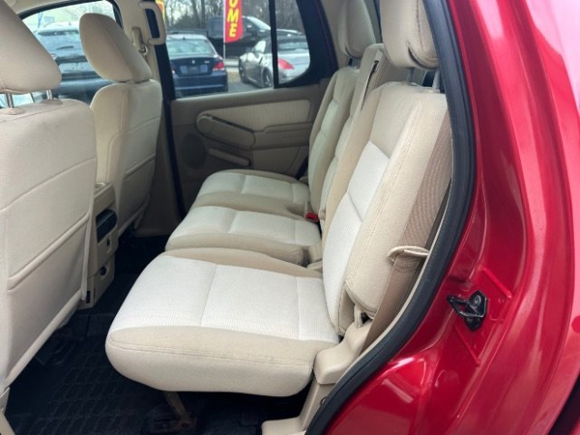 Used 2010 Ford Explorer Sport Trac XLT image 28