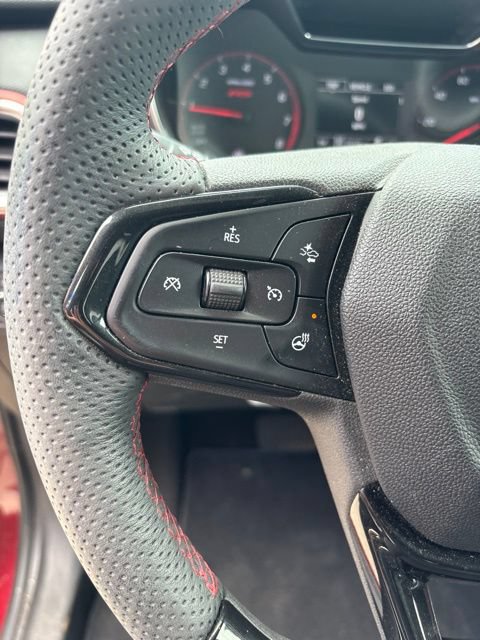 Used 2023 Chevrolet TrailBlazer RS w/ Sun and Liftgate Package AWD/4WD image 17