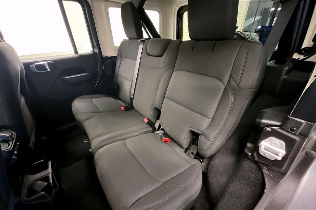Used 2021 Jeep Wrangler Unlimited Sport AWD/4WD image 22