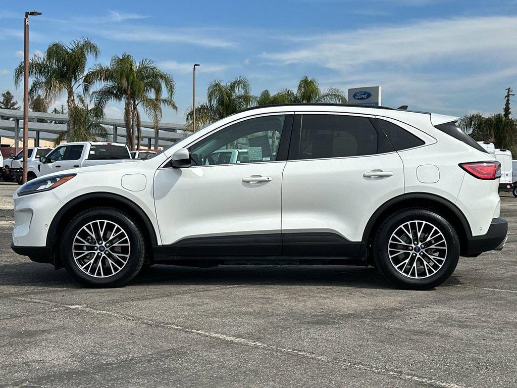 Certified 2022 Ford Escape Titanium w/ Titanium Premium Package image 6