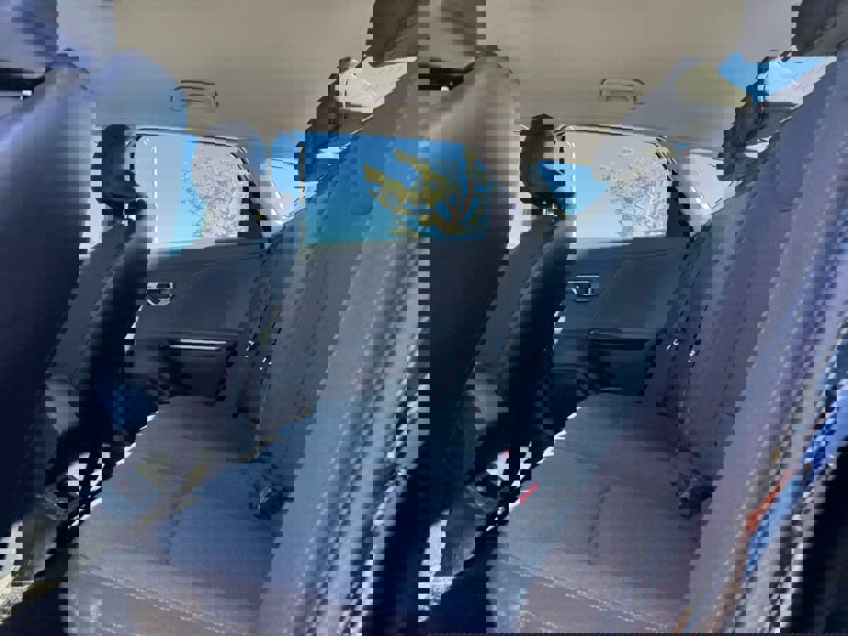 Used 2025 Kia K4 LXS image 17