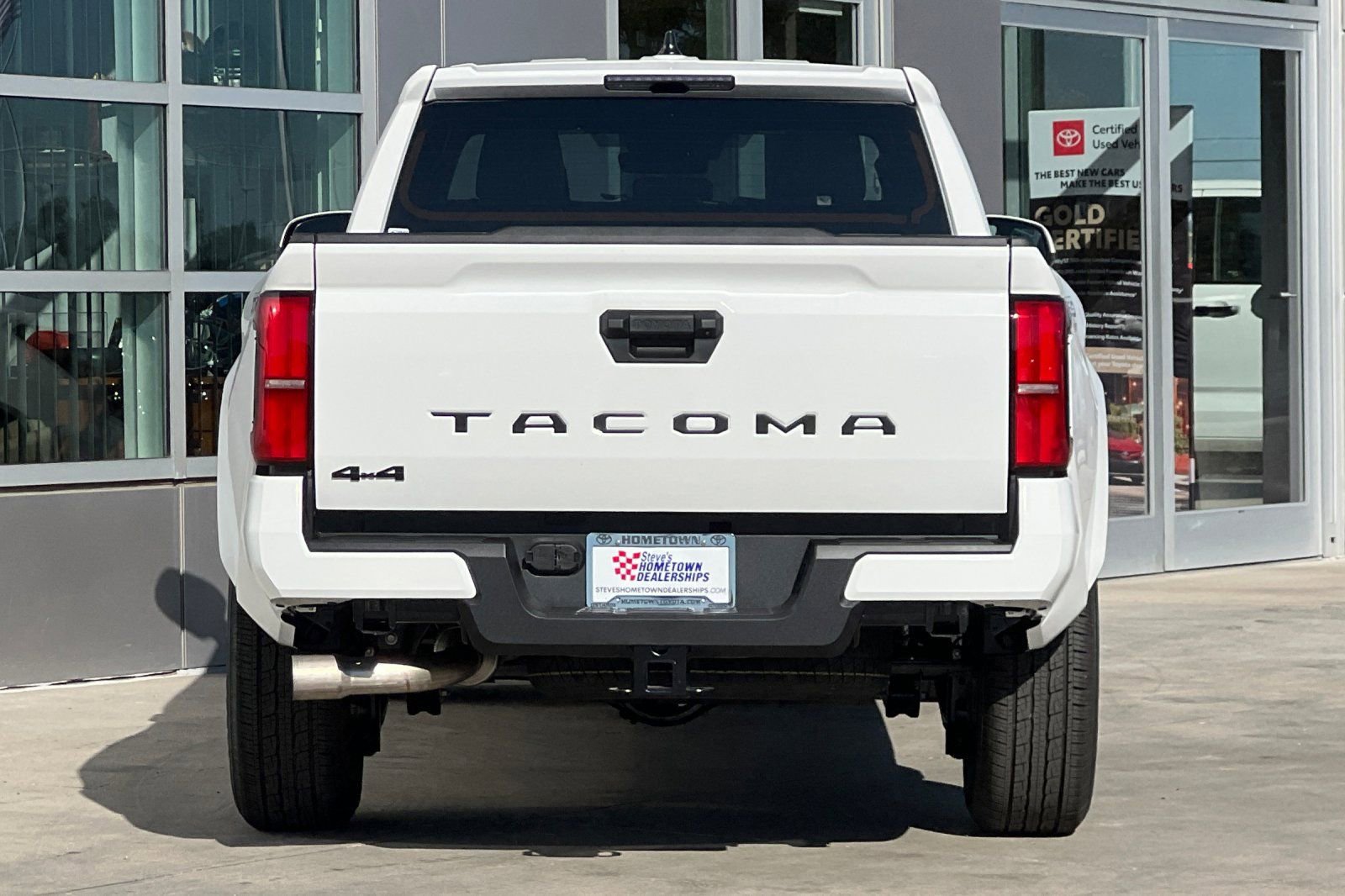 Used 2025 Toyota Tacoma TRD Sport image 5