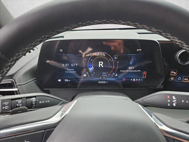 Used 2024 Chevrolet Traverse LT image 19