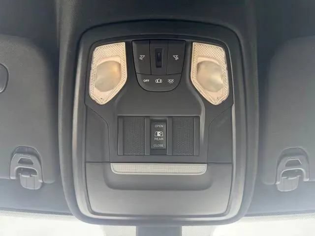 Used 2021 RAM 1500 Big Horn AWD/4WD image 30