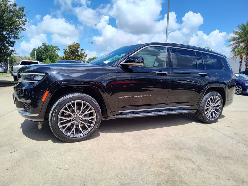 Used 2021 Jeep Grand Cherokee L Summit AWD/4WD image 3
