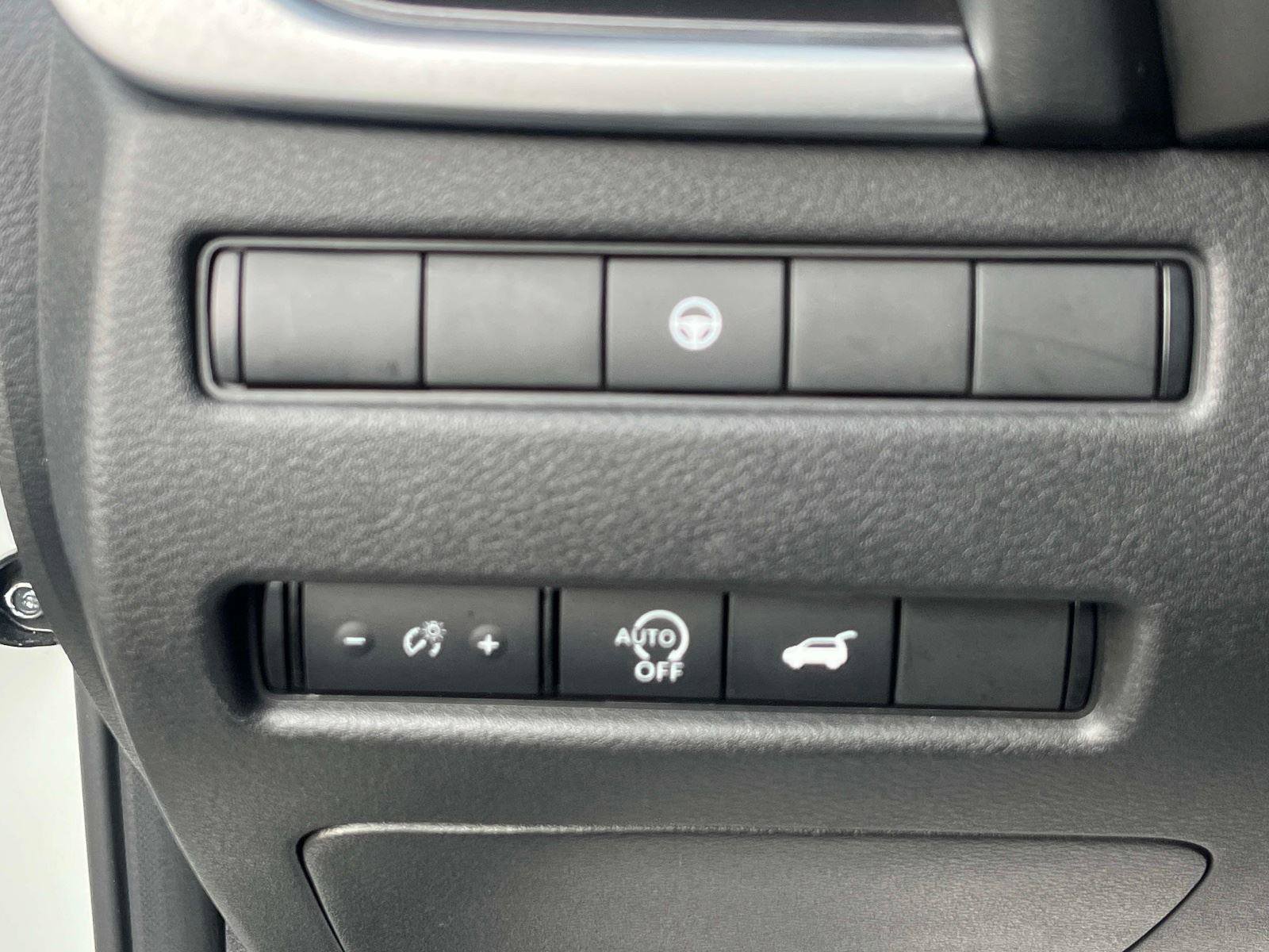 Used 2023 Nissan Rogue SV w/ SV Premium B Package image 29