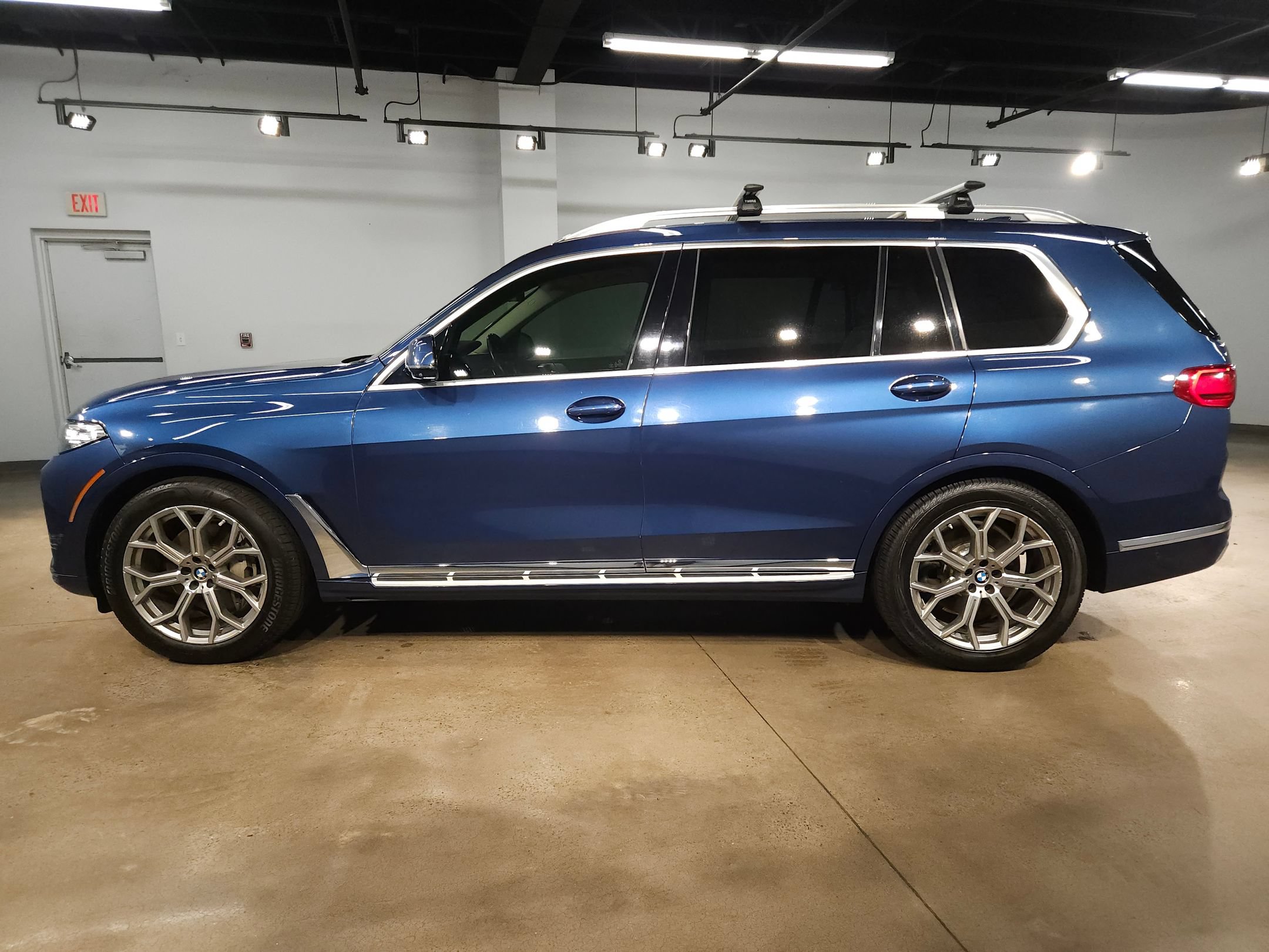 Used 2019 BMW X7 xDrive40i w/ Premium Package AWD/4WD image 4