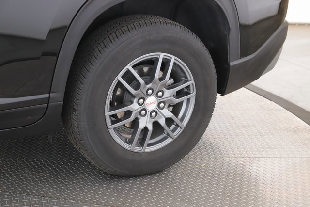 Used 2025 GMC Acadia Elevation image 14